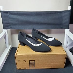 EASY STREET Womens Prim Dress Pump Heel Size 7.5W